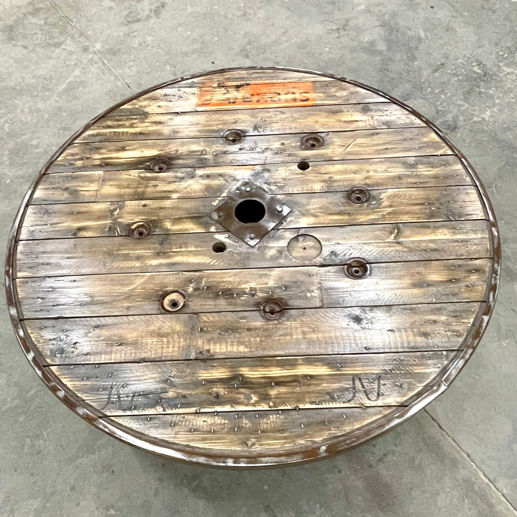 Unika Bord Kabeltromle Armeringsjernben # | Spisebord